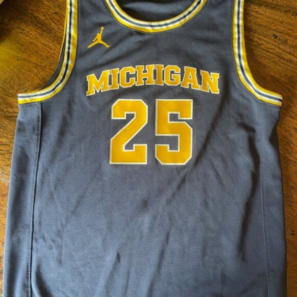 Nike Michigan Basketball Jersey (K, Large) - Picture 1 of 3